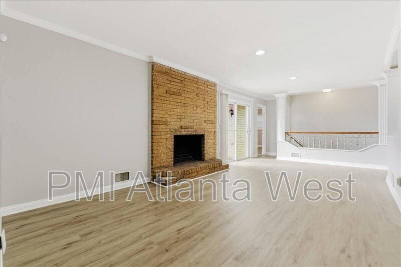 Decatur House: 4203 Hapsburg Ct