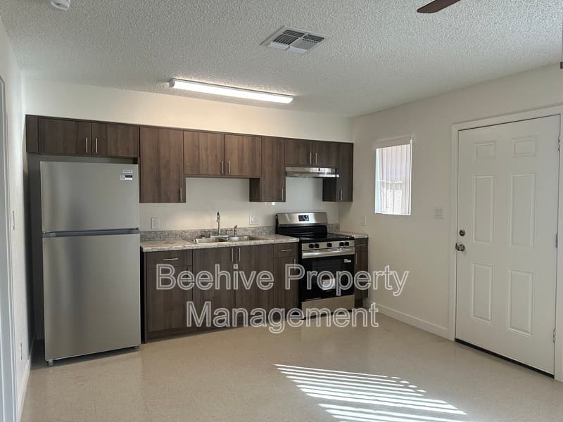 Phoenix House: 1630 E Monroe St