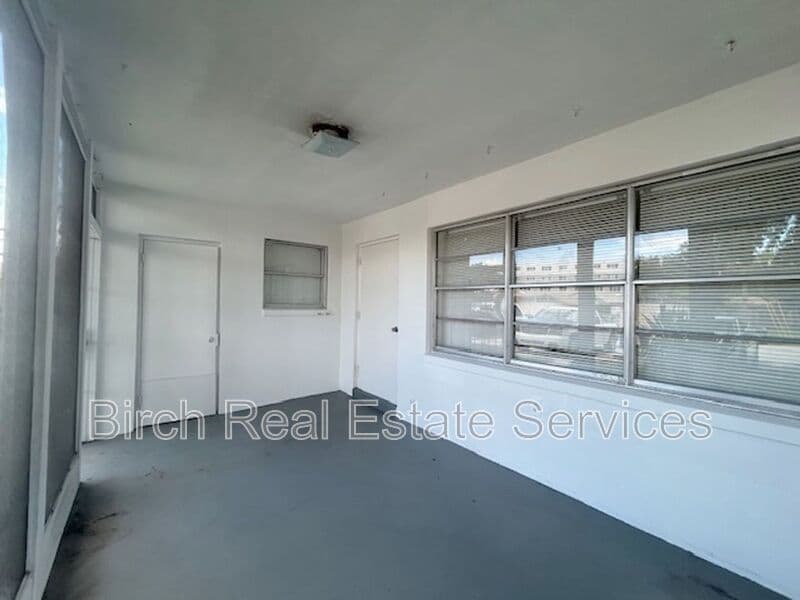 Clearwater House: 200 Waverly Way