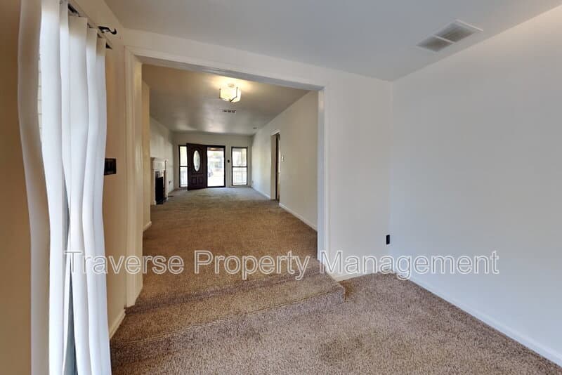 Fort Worth House: 3604 Baldwin Ave
