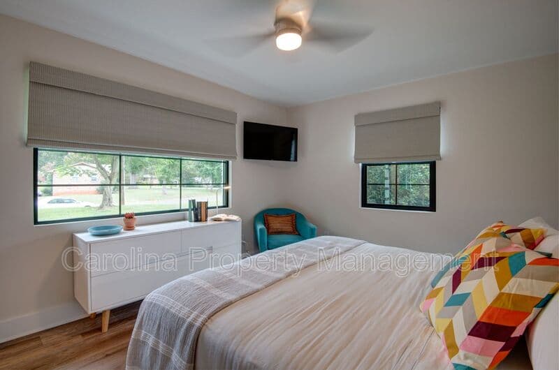 Charlotte House: 3945 Rockfern Rd