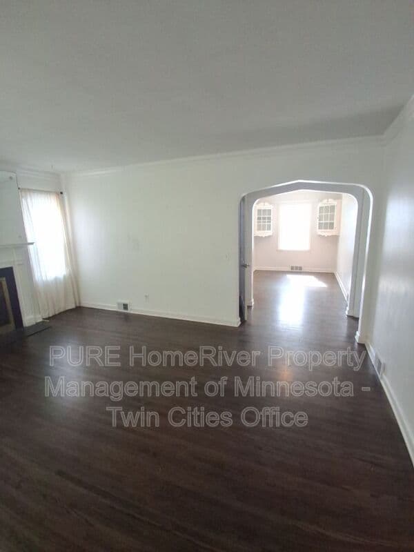Saint Louis Park House: 2632 Toledo Avenue S