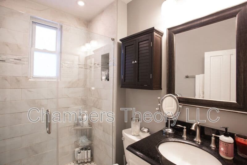 Washington Condo: 1823 Riggs Pl NW