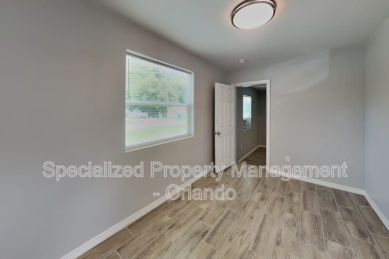 Orlando House: 561 Raleigh St
