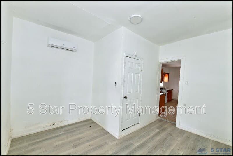 El Paso Condo: 1908A Olive Ave !!