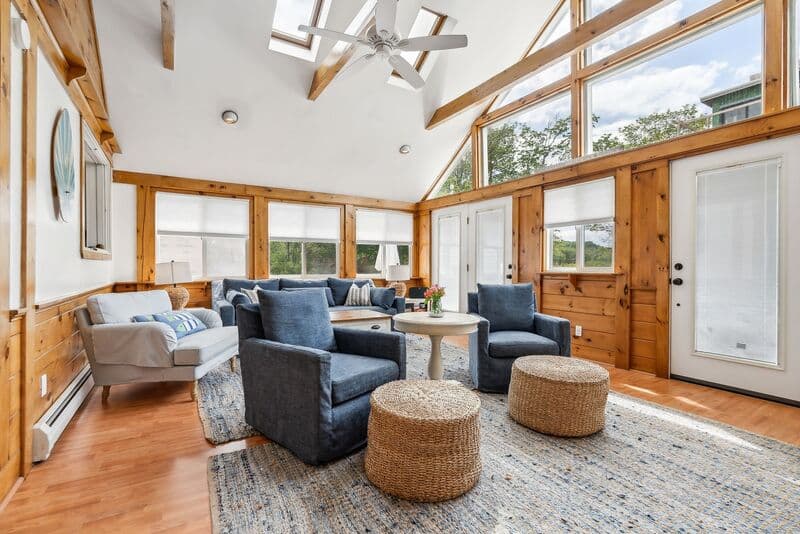 Wells House: 240 Island Beach Road