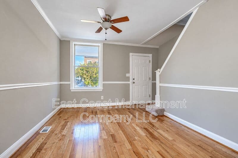Baltimore House: 1120 N Lakewood Ave