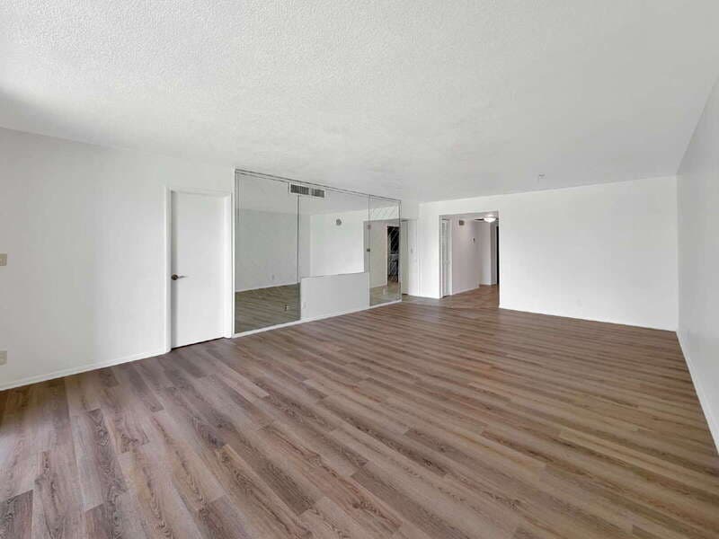 POMPANO BEACH Condo: 3641 Oaks Clubhouse Drive