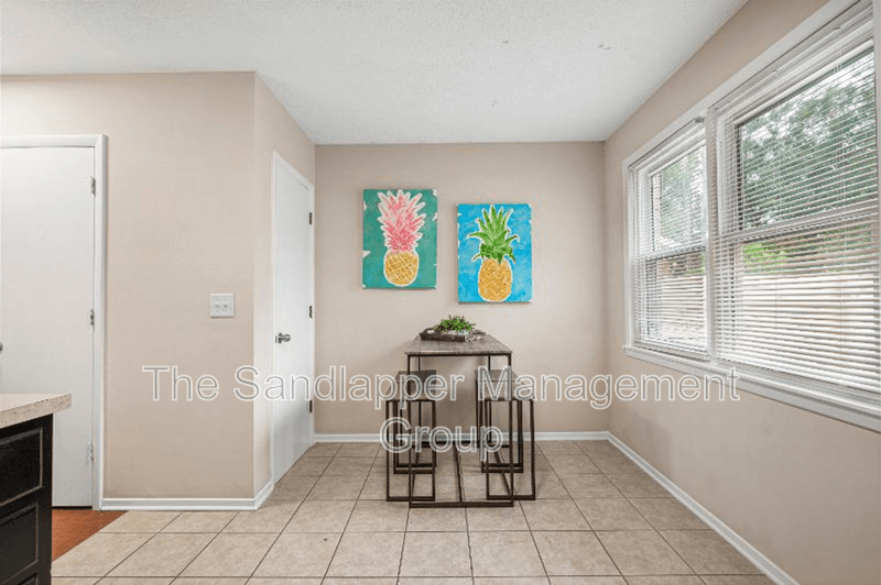 Charleston Townhome: 21-D S. Anderson Avenue