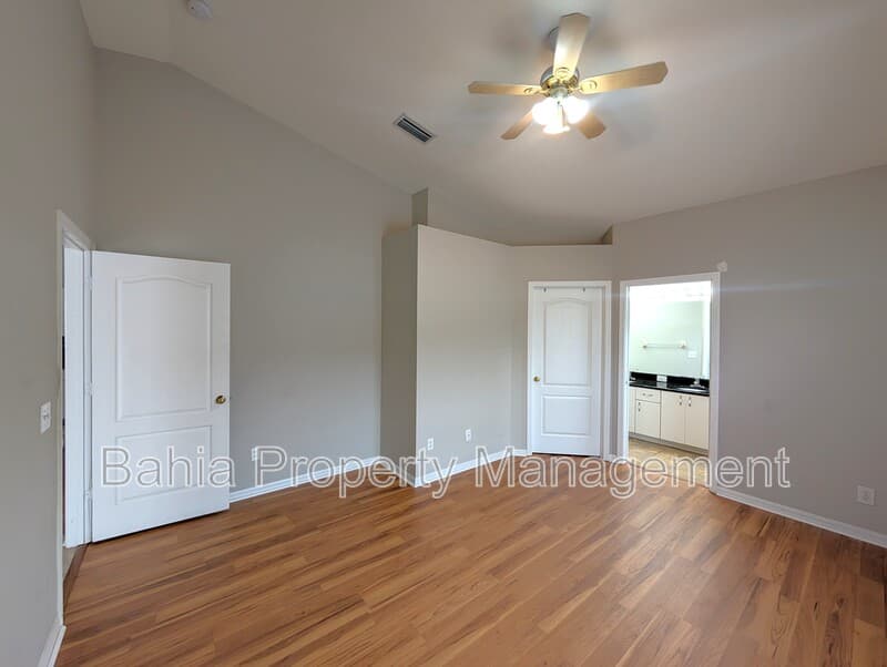 Valrico House: 913 Stallion Way