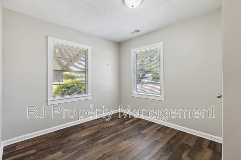 Memphis House: 535 Gilleas Rd
