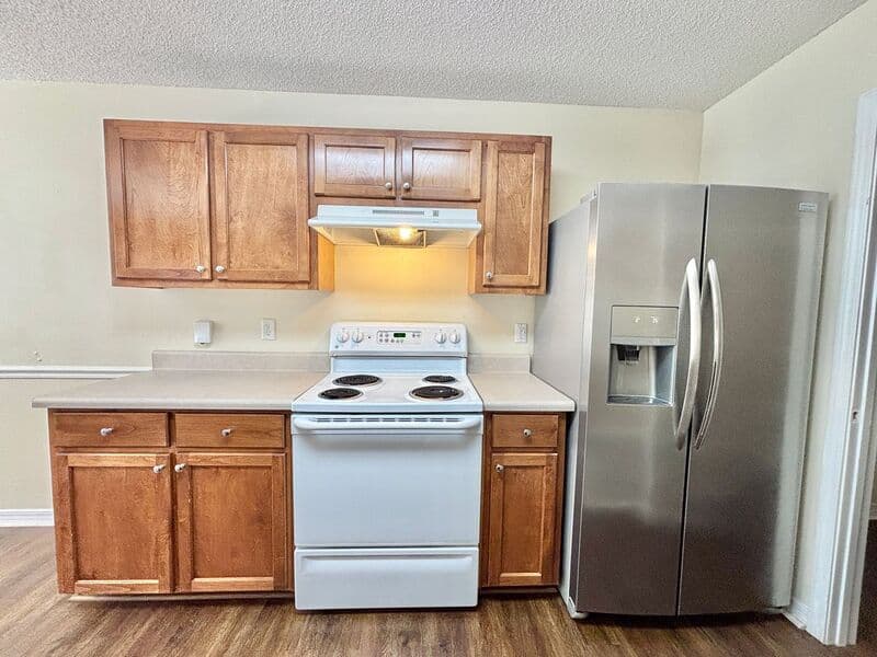 Milton House: 5154 Victoria Dr