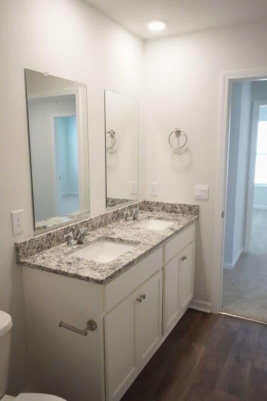 Bloomingdale House: 416 Coconut Drive