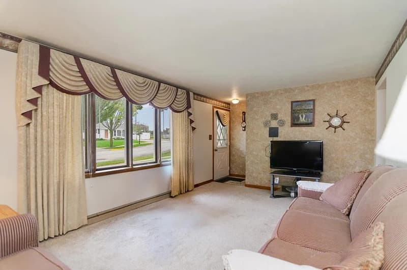 Green Bay House: 1266 Shadow Lane