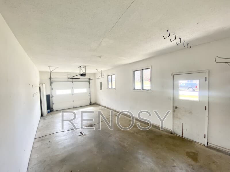 Polk City House: 209 1st Street