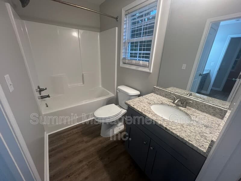 Madison Condo: Bostwick Hwy - 1563