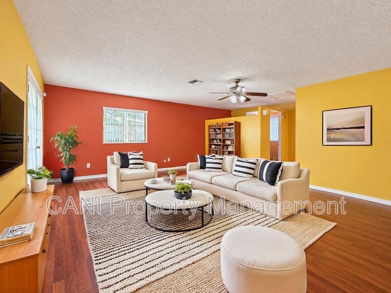 Sanford House: 1003 W 9th Street