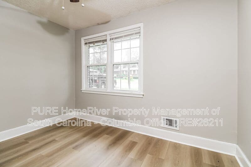 Columbia House: 2308 Manse St