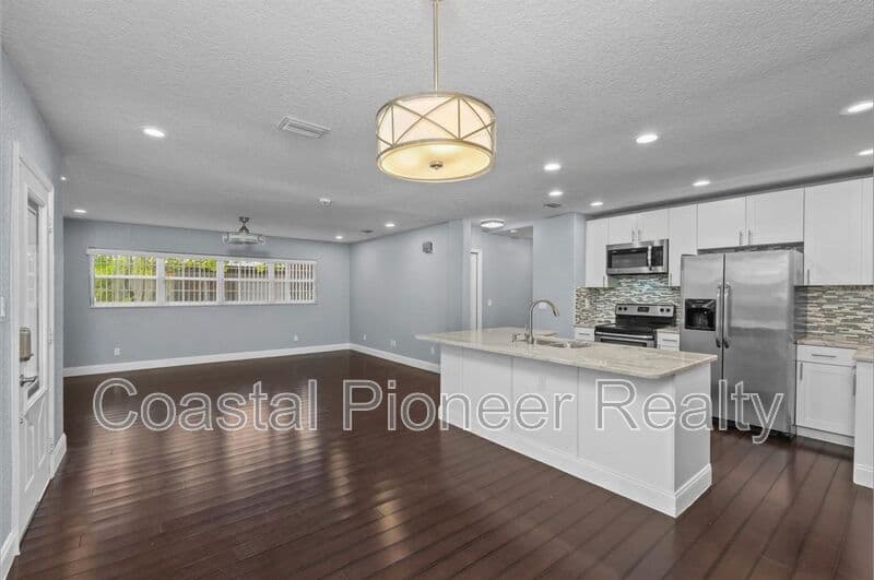Tampa House: 1520 S Church Ave