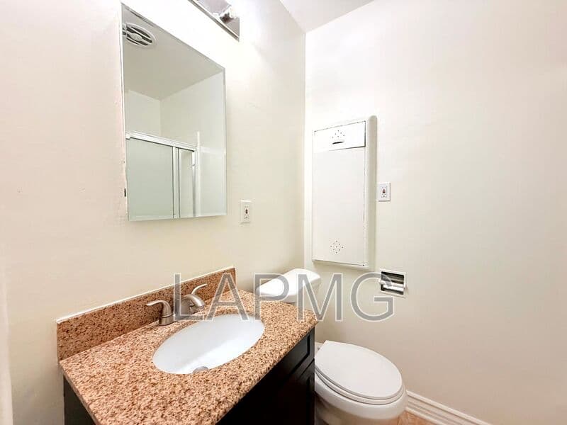 Los Angeles House: 1266 N Serrano
