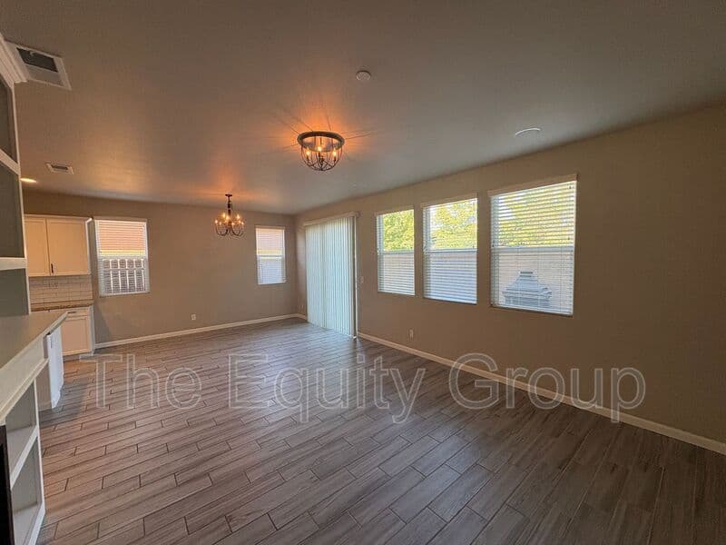 Clovis House: 3461 Alcove Way