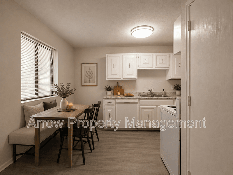 Lincoln House: 922 A