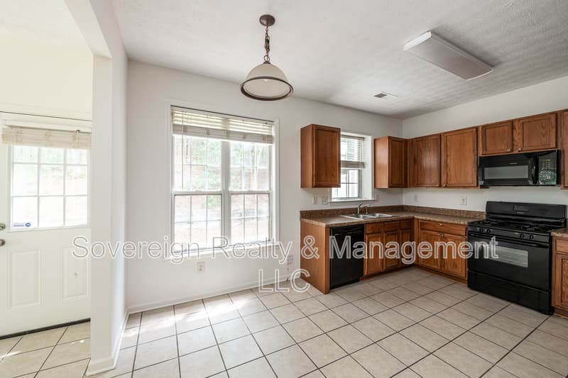Atlanta Townhome: 1659 Jackson Sq NW