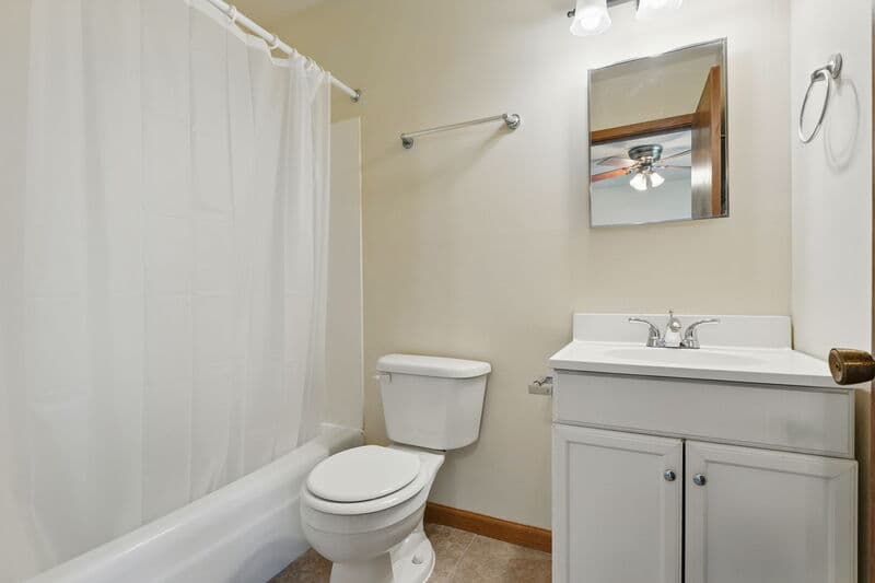 Hamburg Condo: 450 Brad Street