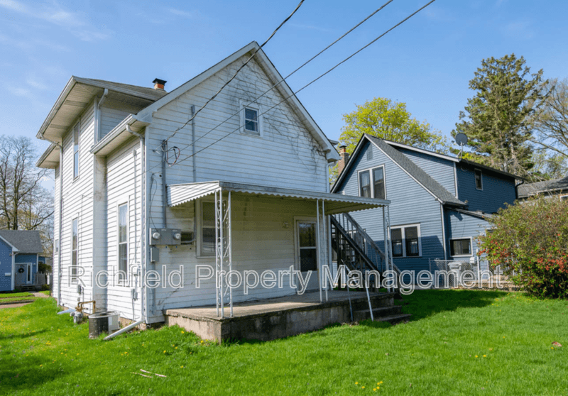 Noblesville Condo: 1562 Clinton St