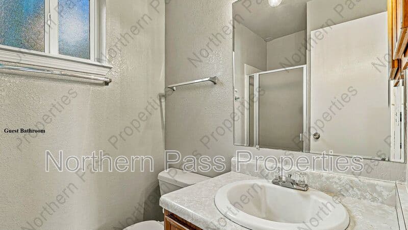 El Paso Townhome: 11108 Vista Lago