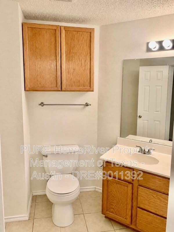 Cedar Park House: 1614 Paper Moon Dr