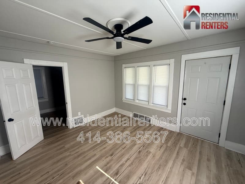West Allis Condo: 847 S 75th Steet