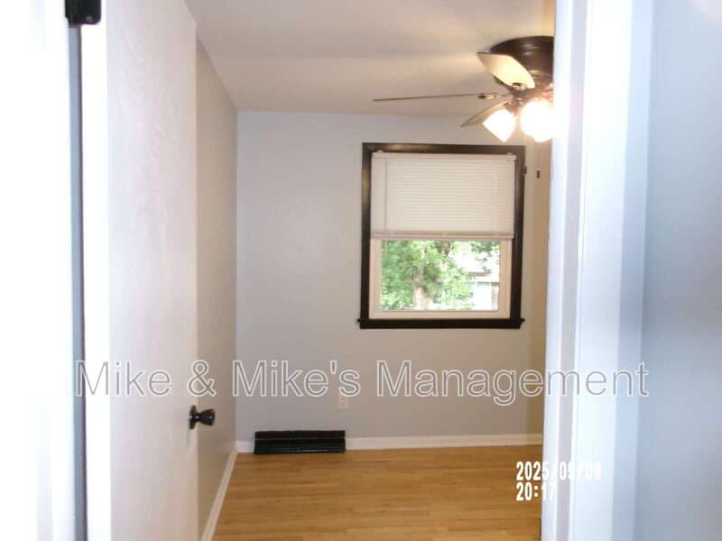Milwaukee Condo: 6400 North 73rd Street