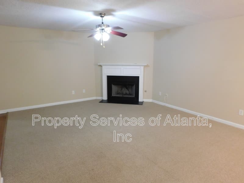 Canton House: 102 Hidden Creek Dr