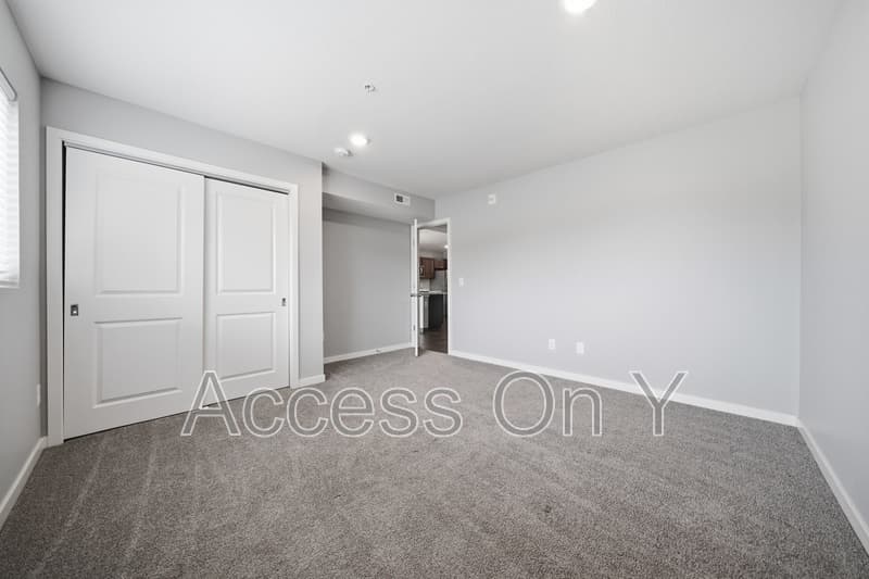 Lincoln Condo: 2320 Y ST