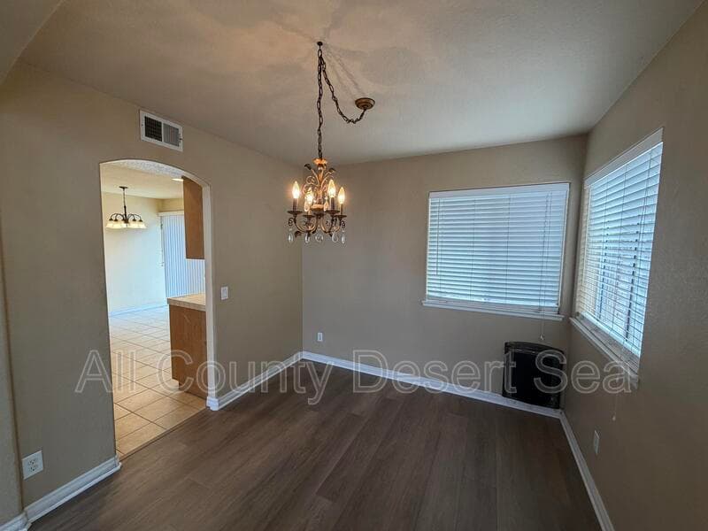 Aliso Viejo House: 12 Saint Moritz St