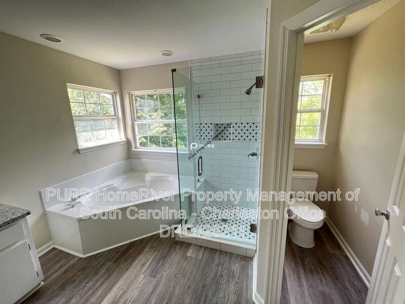 Ladson House: 180 Ponderosa Dr