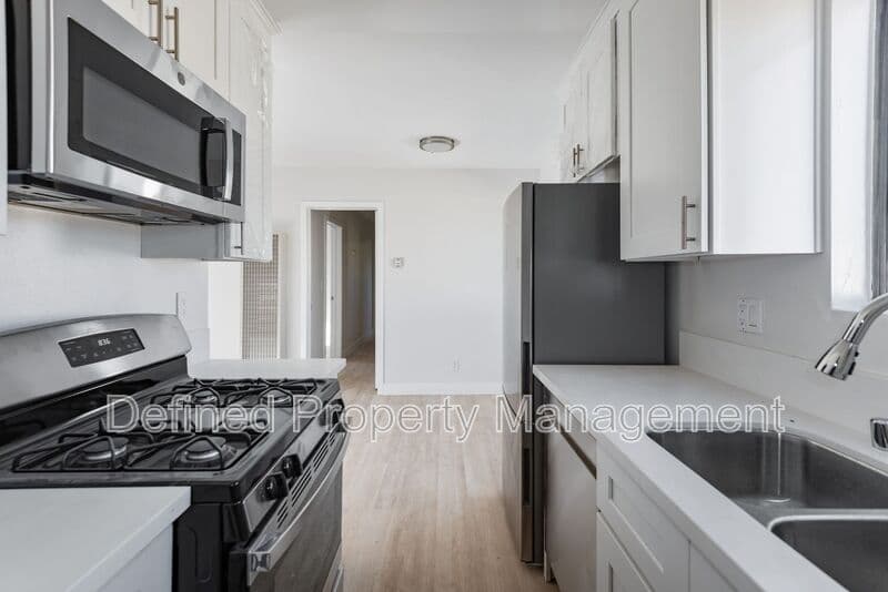 Los Angeles Condo: 1201 Magnolia Avenue