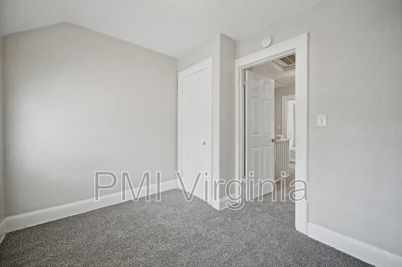 Portsmouth Condo: 16 Connor Pl