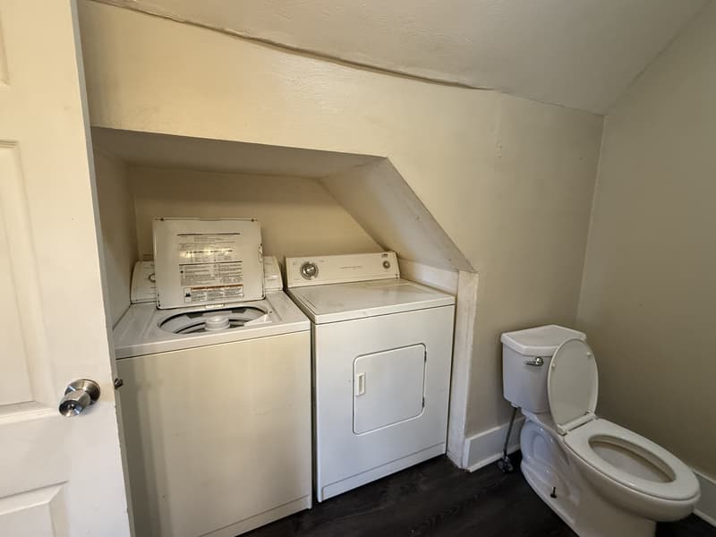 Sheboygan Condo: 904 Swift Avenue - upper