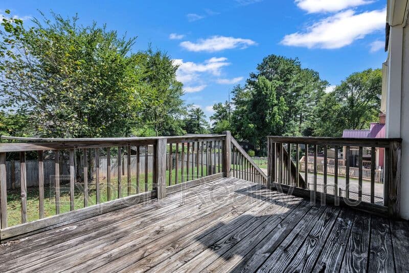 Alabaster House: 1064 Caribbean Circle