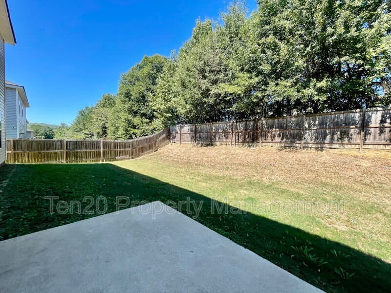 Phenix City House: 36 Willow Trace Dr
