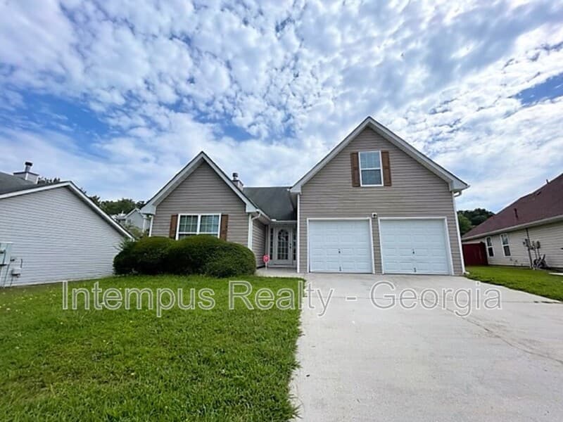 Snellville House: 4389 Persian Ct