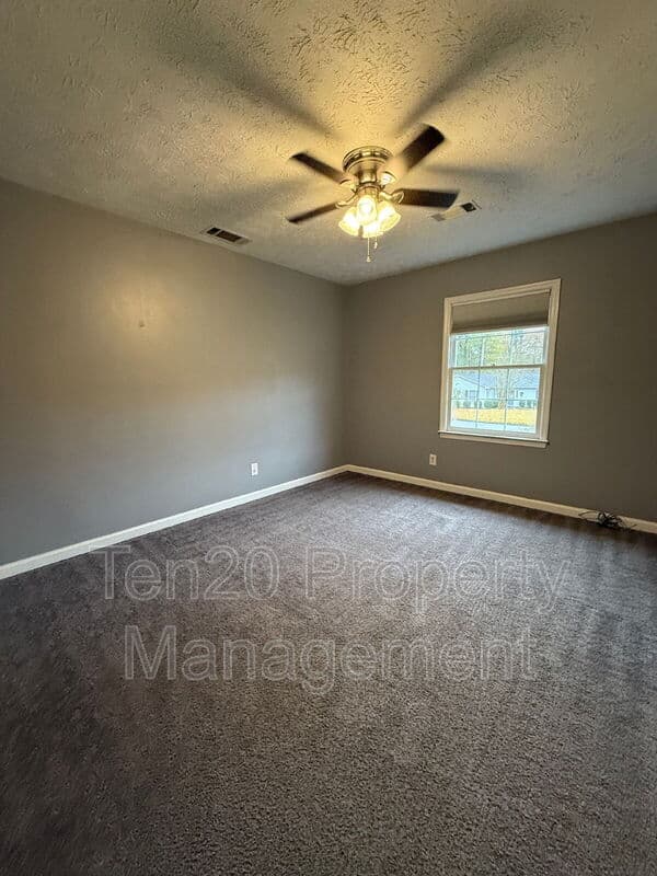 Columbus House: 6118 Abbey Drive