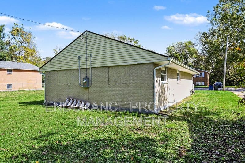 Dayton House: 1625 Linnbrook Dr