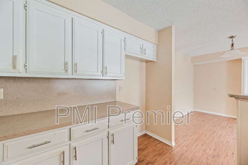 Dallas Condo: 4724 Berridge Ln