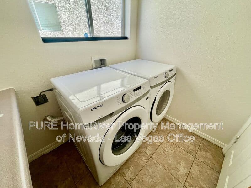 Las Vegas House: 4748 Hamburg St.