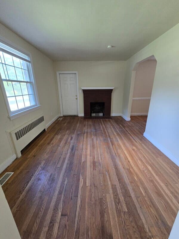 Richmond House: 3523 Chapel Dr