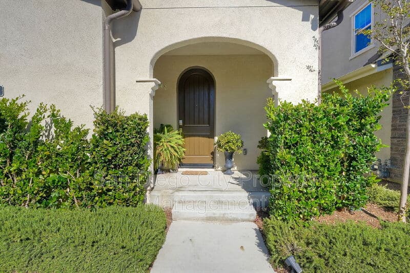 Carlsbad House: 1817 Artemisia Ct