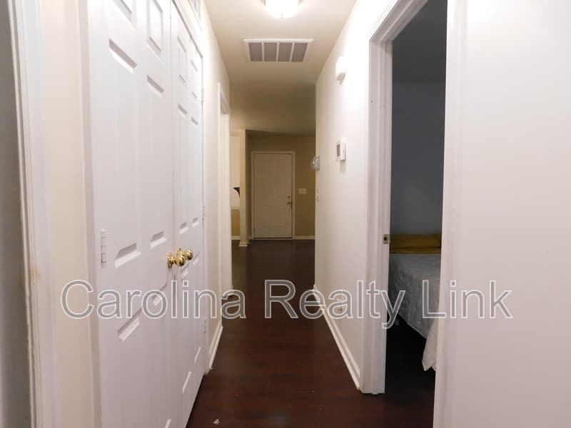 Charlotte House: A Avenue